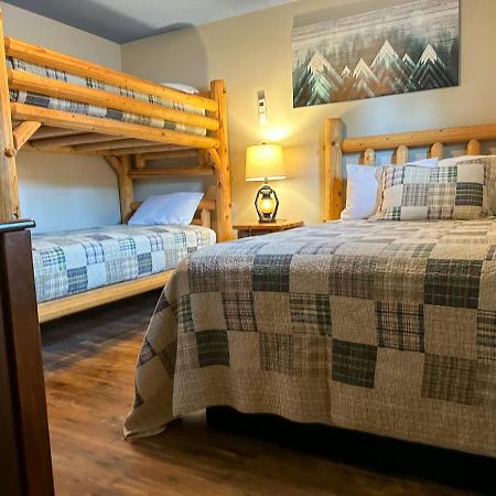 Lone Fir Resort Cougar Экстерьер фото