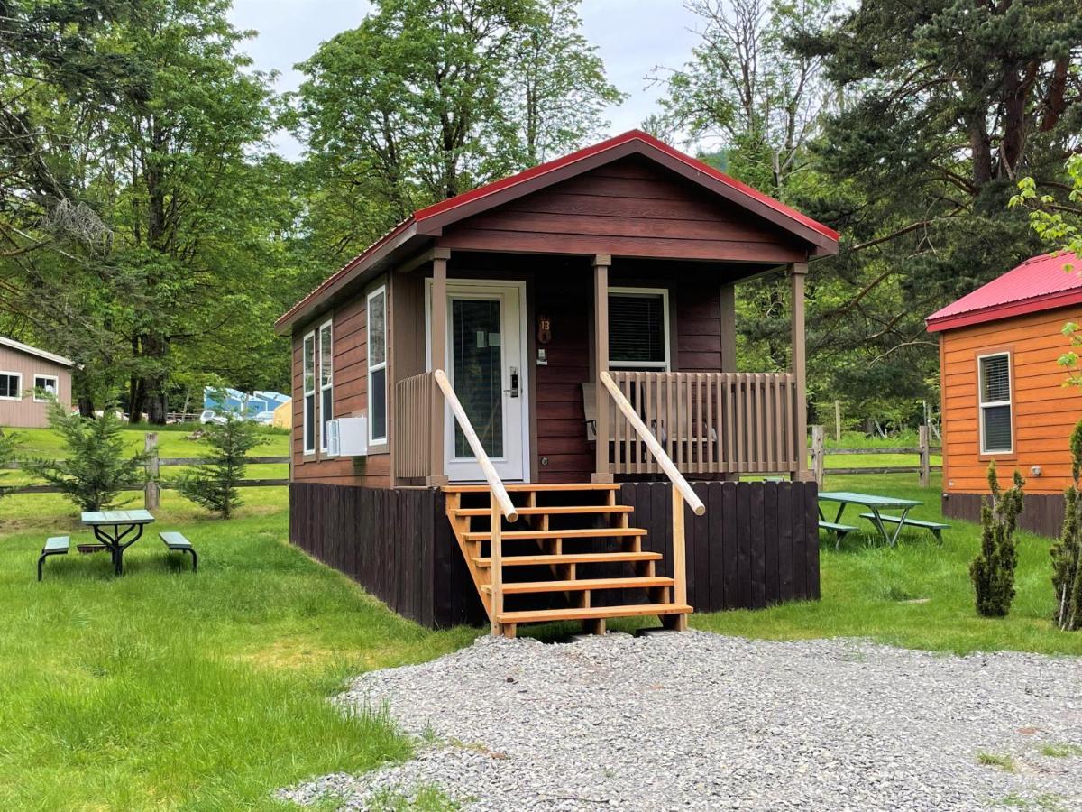 Lone Fir Resort Cougar Экстерьер фото