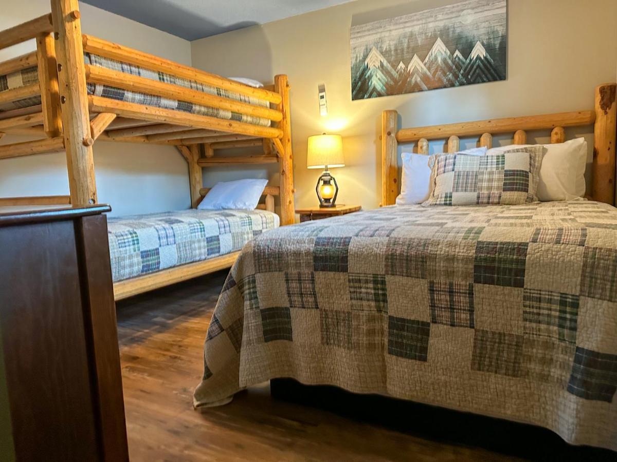 Lone Fir Resort Cougar Экстерьер фото