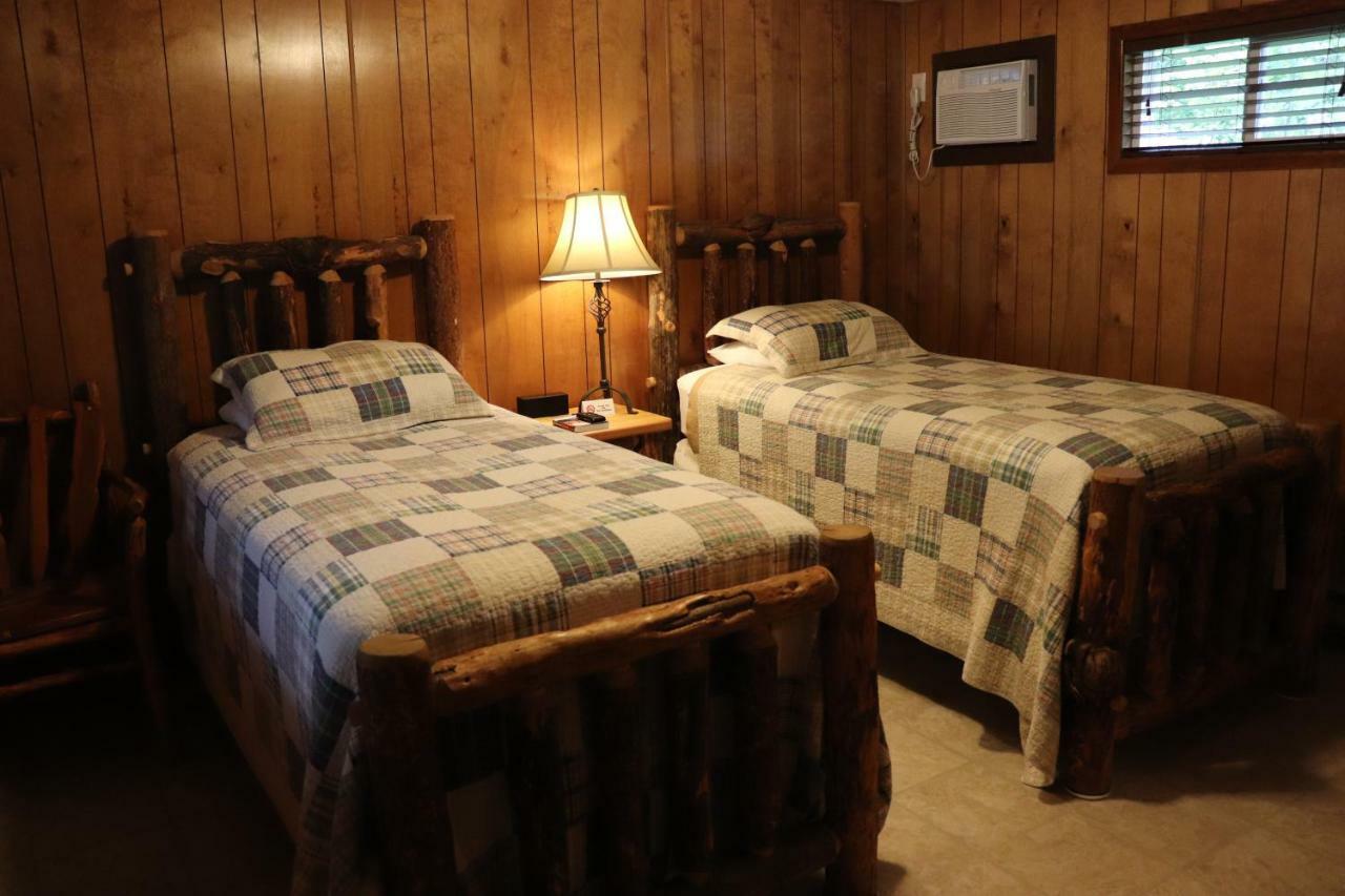 Lone Fir Resort Cougar Экстерьер фото