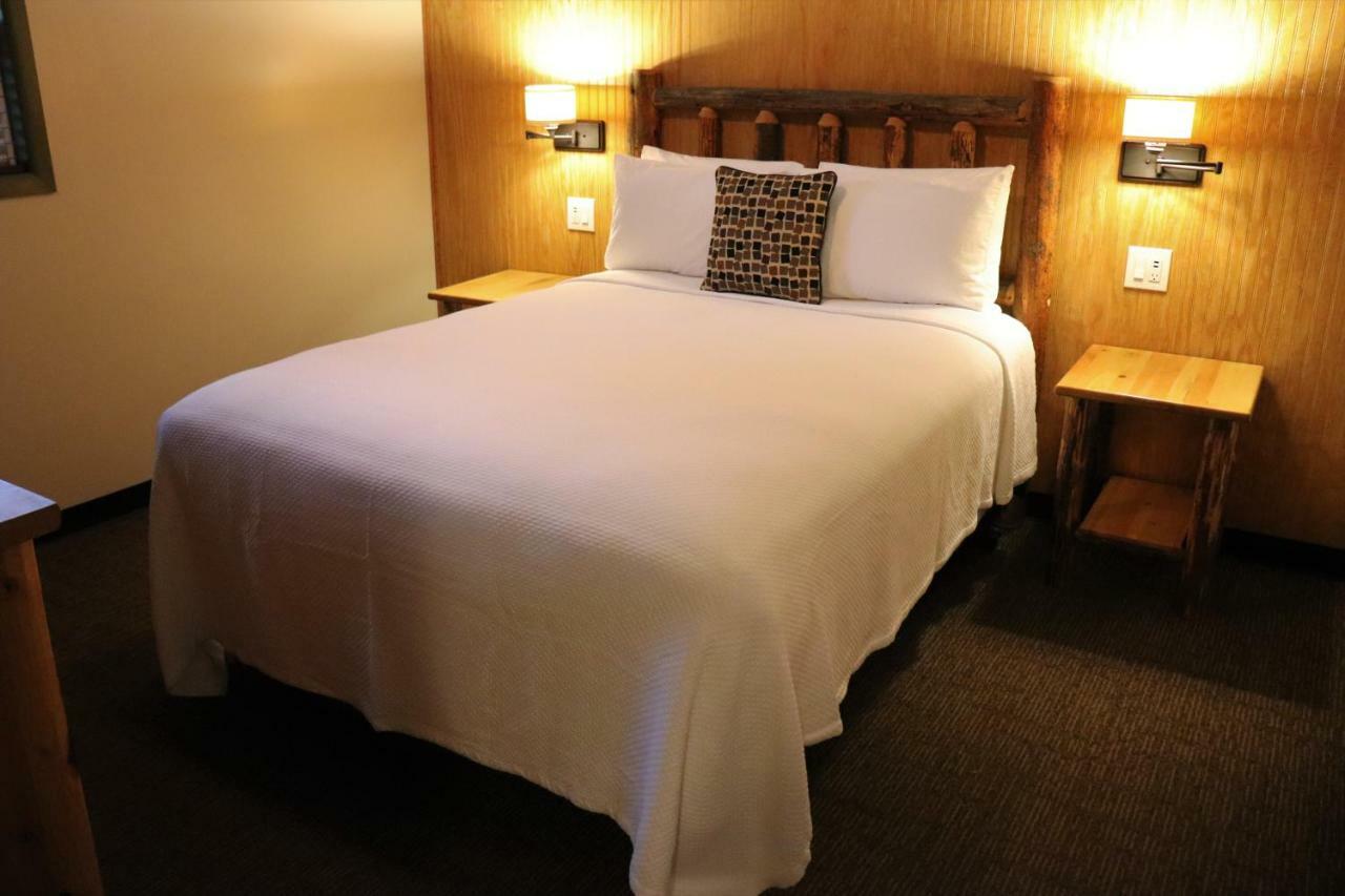Lone Fir Resort Cougar Экстерьер фото