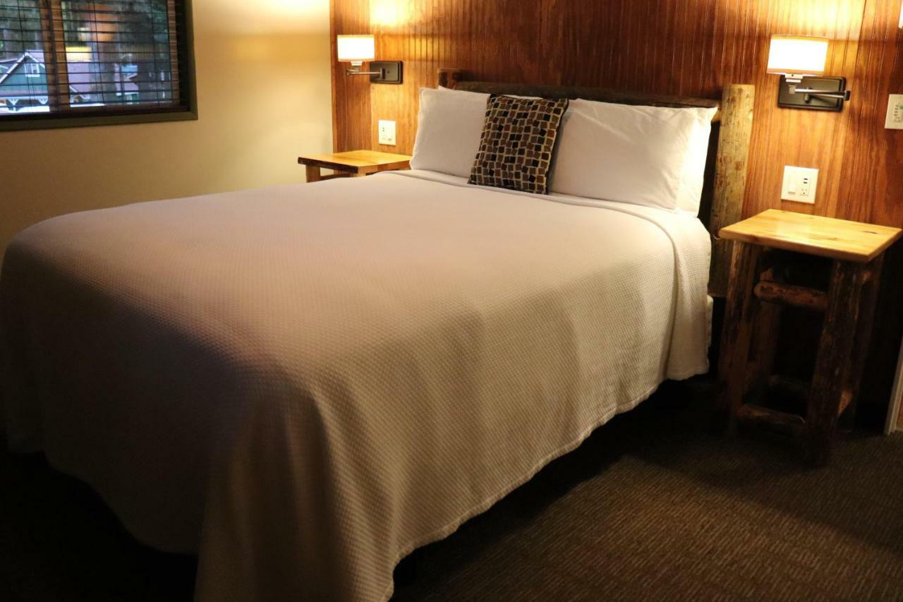 Lone Fir Resort Cougar Экстерьер фото