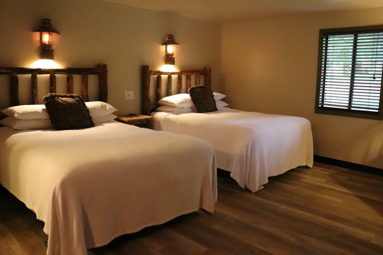 Lone Fir Resort Cougar Экстерьер фото