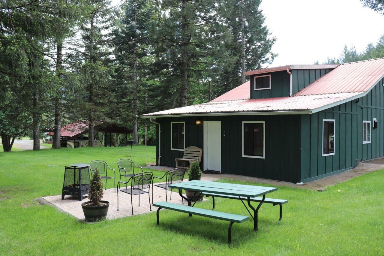 Lone Fir Resort Cougar Экстерьер фото