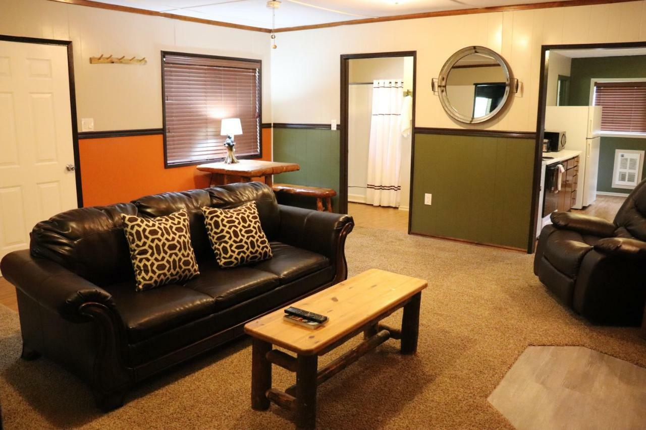 Lone Fir Resort Cougar Экстерьер фото