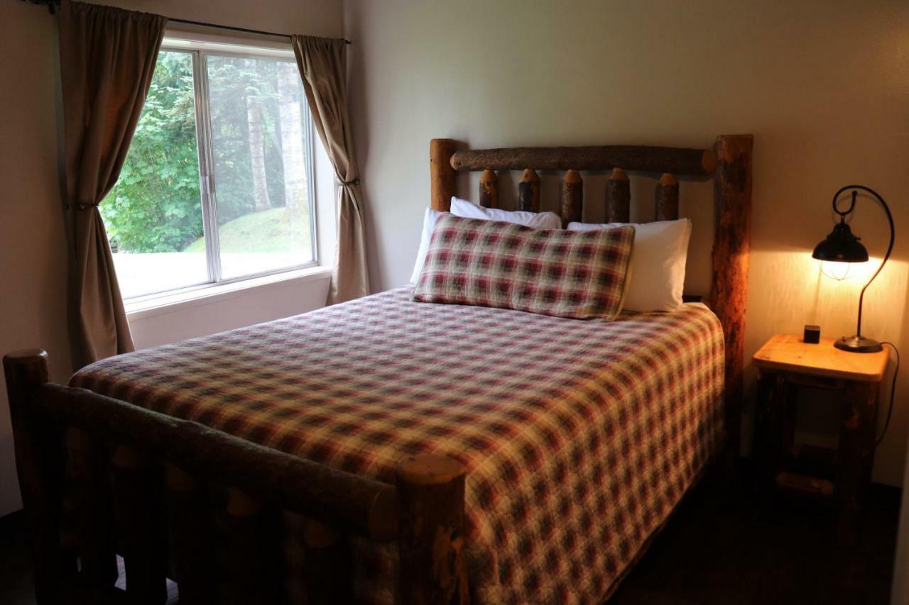 Lone Fir Resort Cougar Экстерьер фото