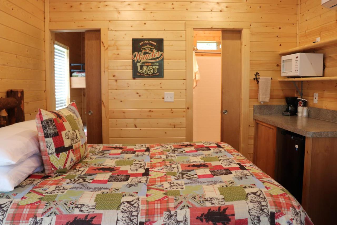 Lone Fir Resort Cougar Экстерьер фото
