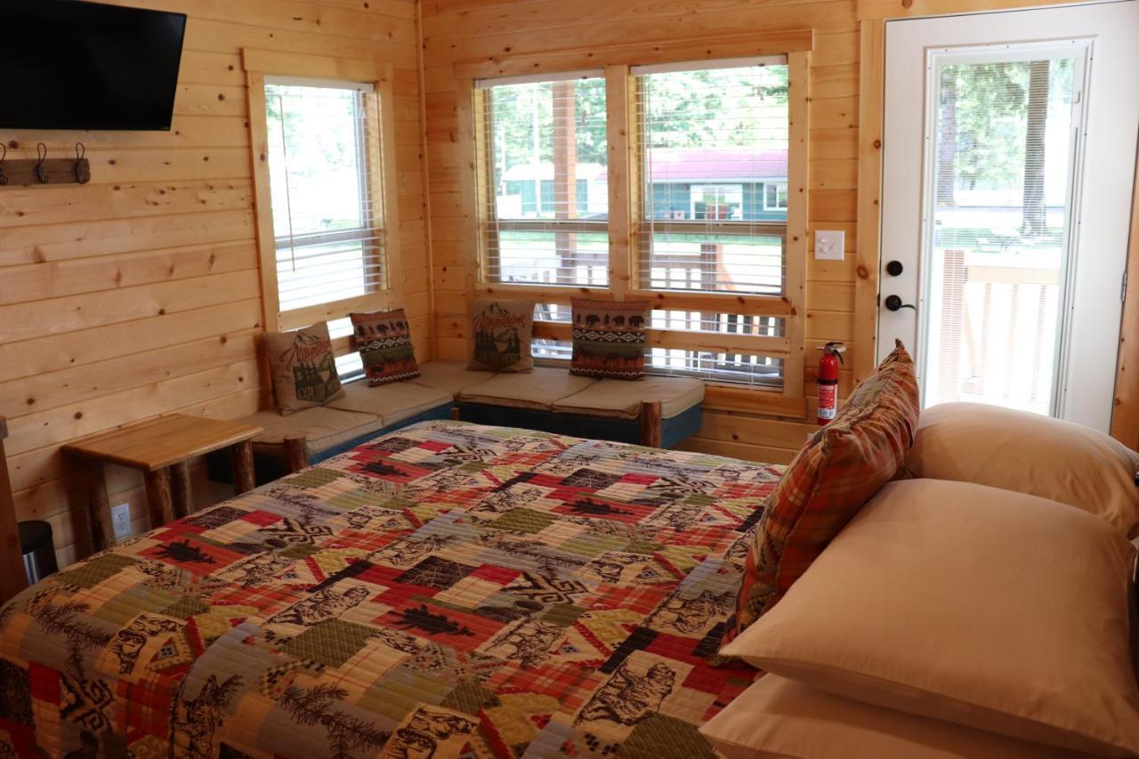 Lone Fir Resort Cougar Экстерьер фото