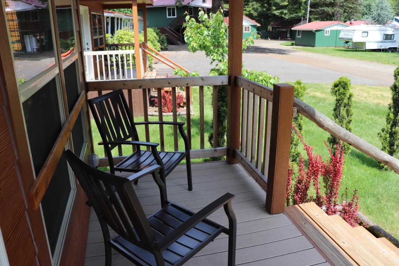 Lone Fir Resort Cougar Экстерьер фото