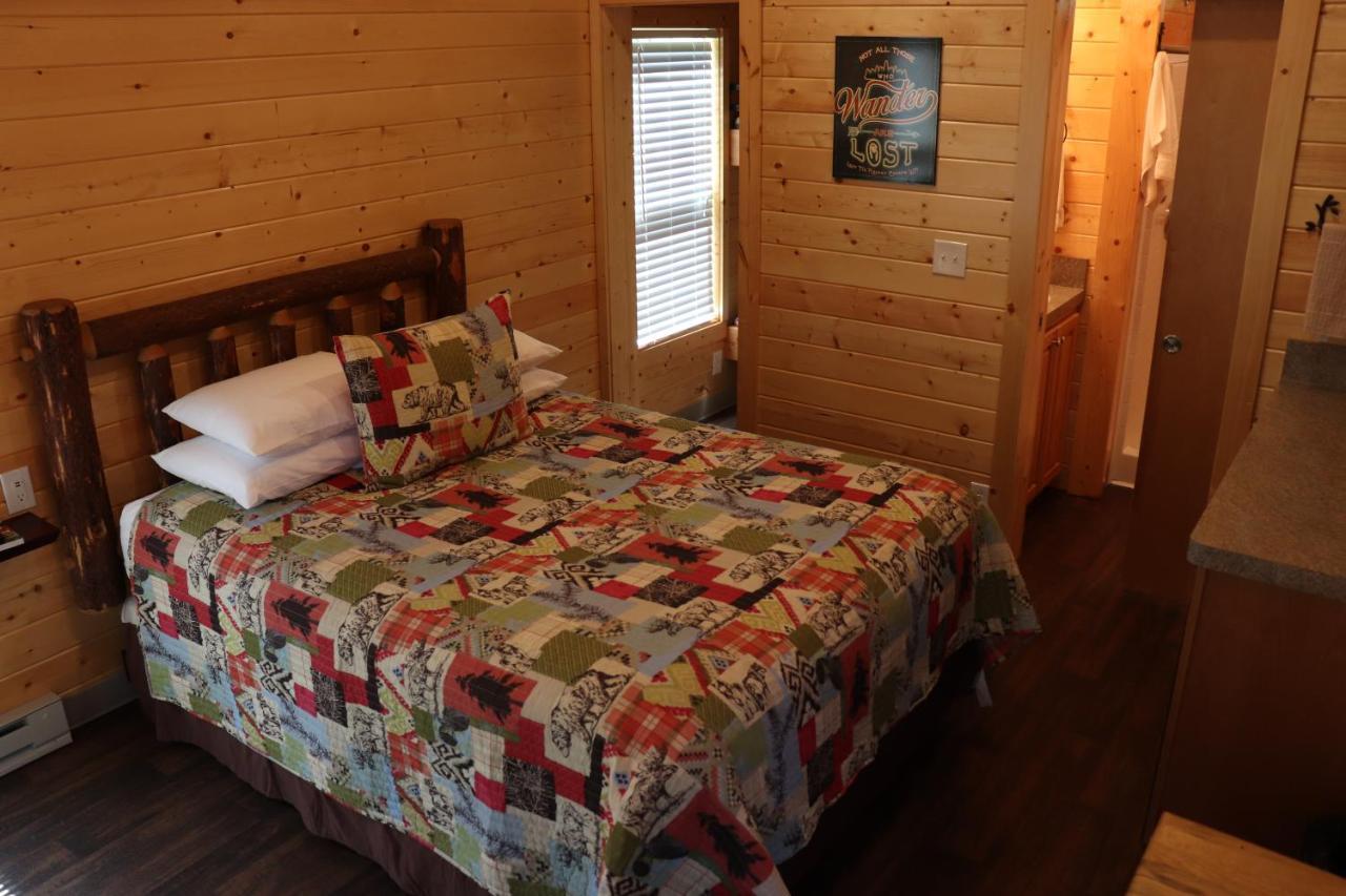 Lone Fir Resort Cougar Экстерьер фото